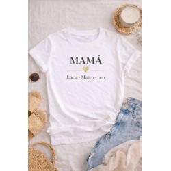 Camiseta Mamá con Nombres Personalizada | Corazón Dorado Elegante