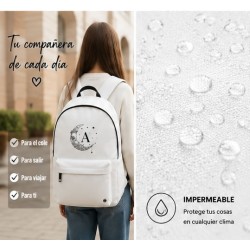 Mochila escolar juvenil blanca personalizada con inicial | Moon Light | Estores Iroa