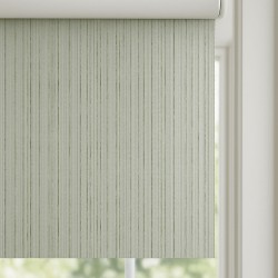 Estor enrollable verde pastel con líneas tipo lino Soft Lines 03